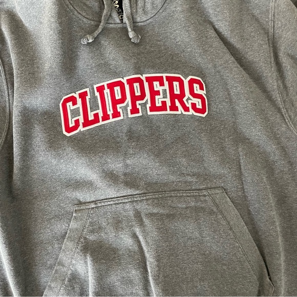EUC CLIPPERS PULLOVER HOODIE SIZE LARGE - Picture 1 of 4